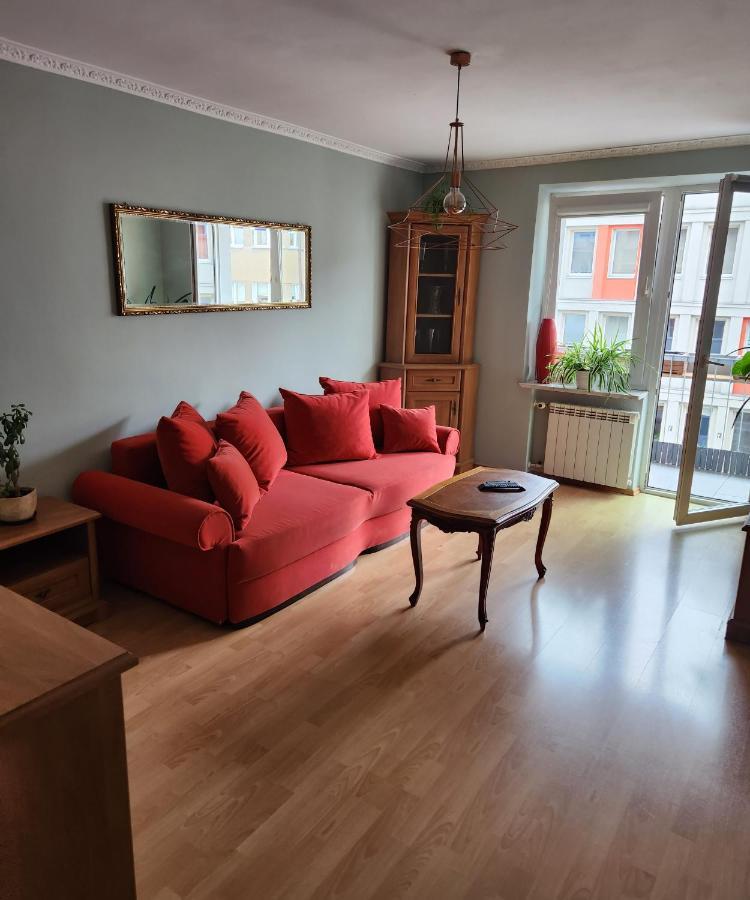 Sweet With A Private Parking Place!! Apartment