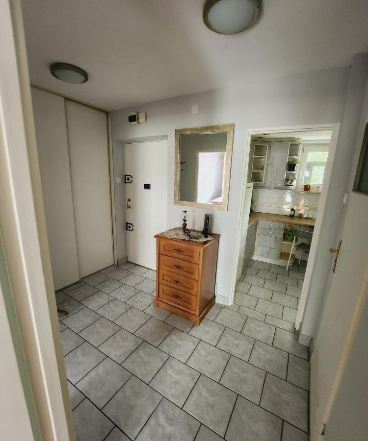 Apartment Sweet With A Private Parking Place!! Krakow